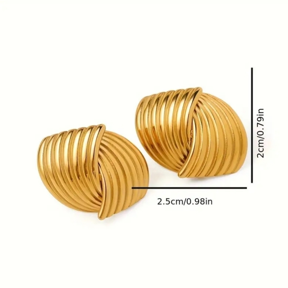 18k Gold Plated Earring Fashion Striped Studs - Picture 3 of 3